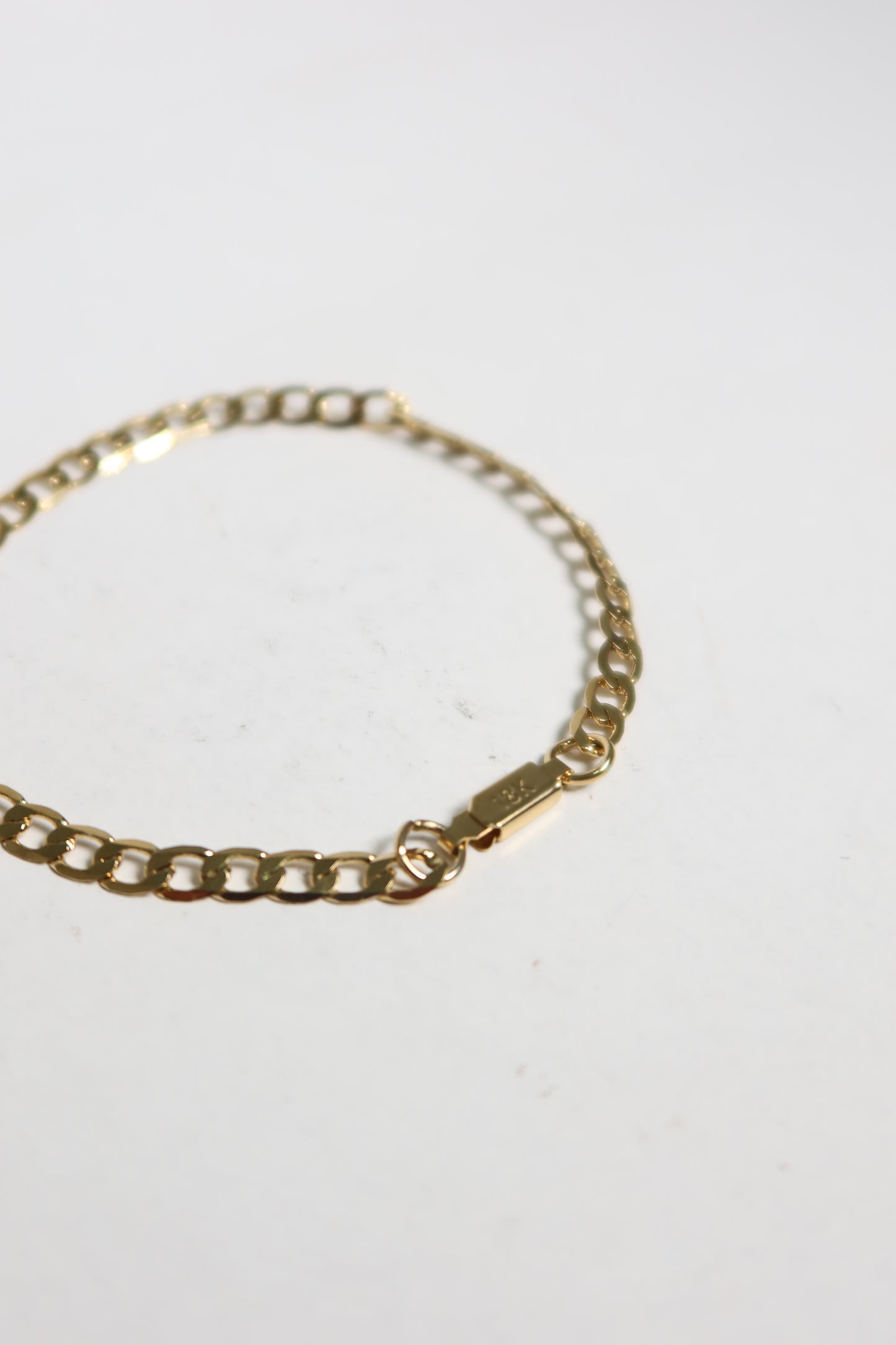 Pulseira Whisper de Aço Inoxidável Dourado
