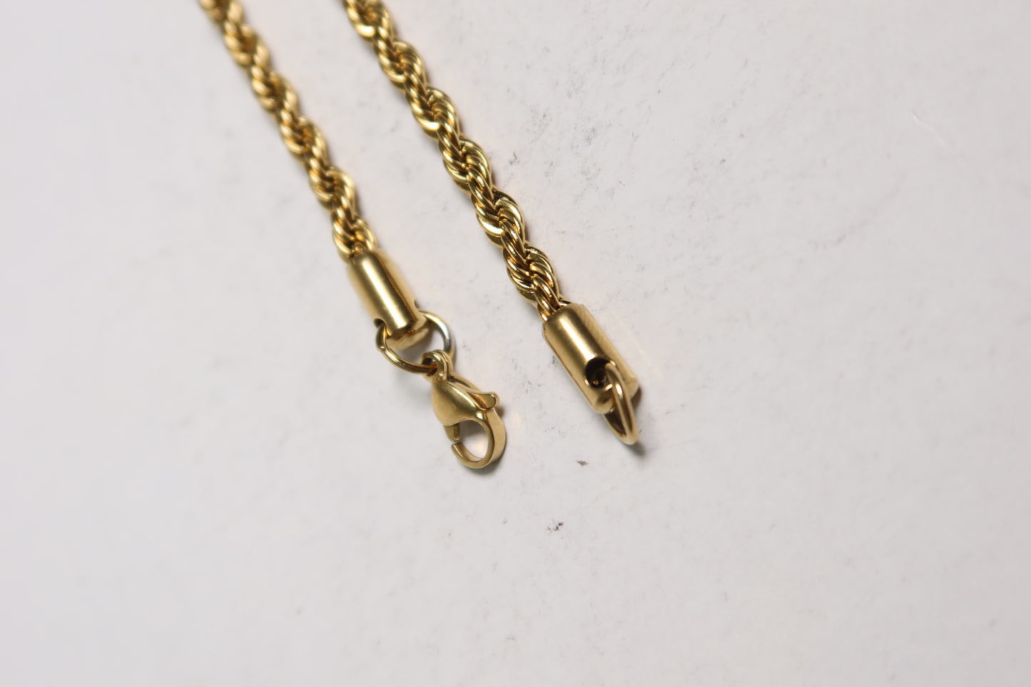 Colar Short Snail de Aço Inoxidável Dourado