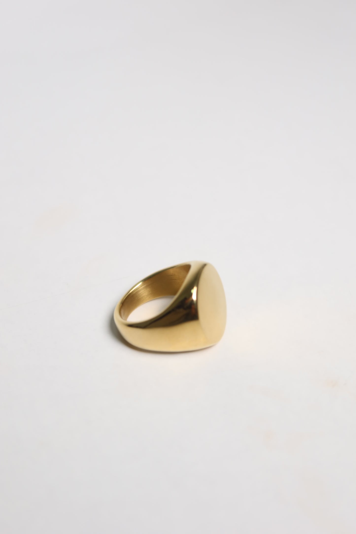 Anel Signet Dourado