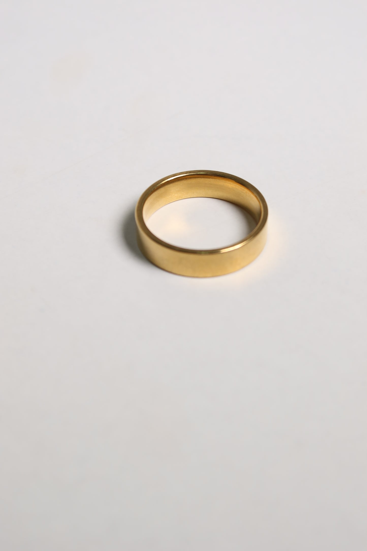 Anel Edge Dourado