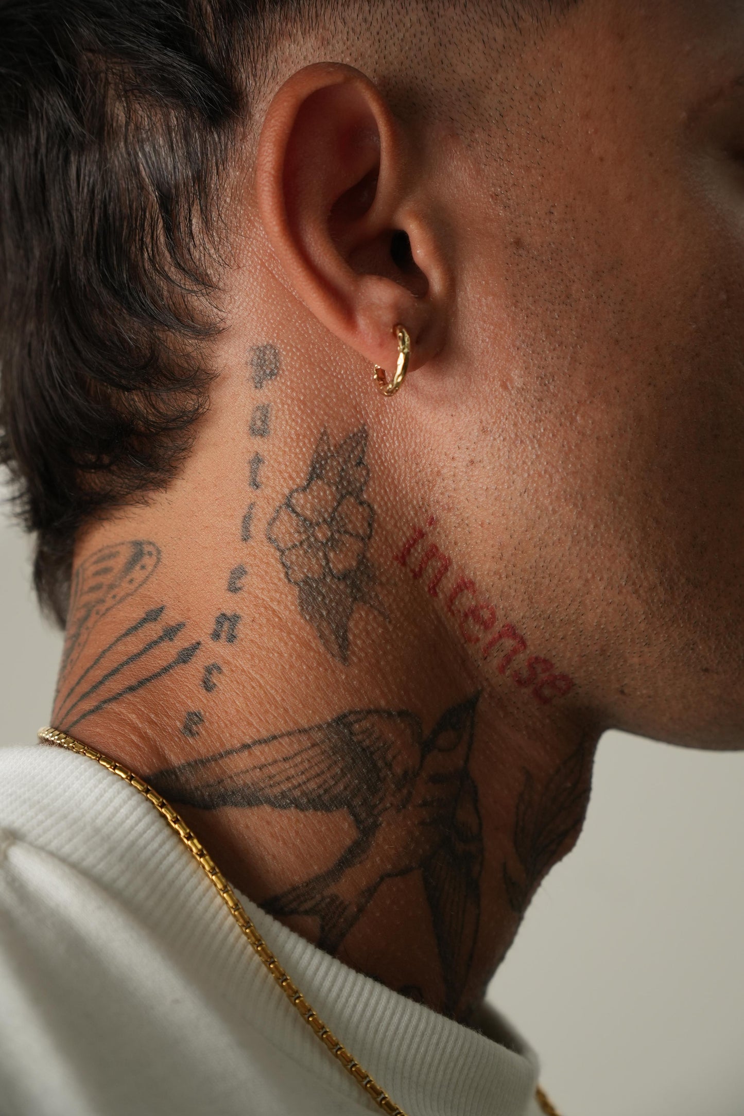 Brinco Stone Dourado