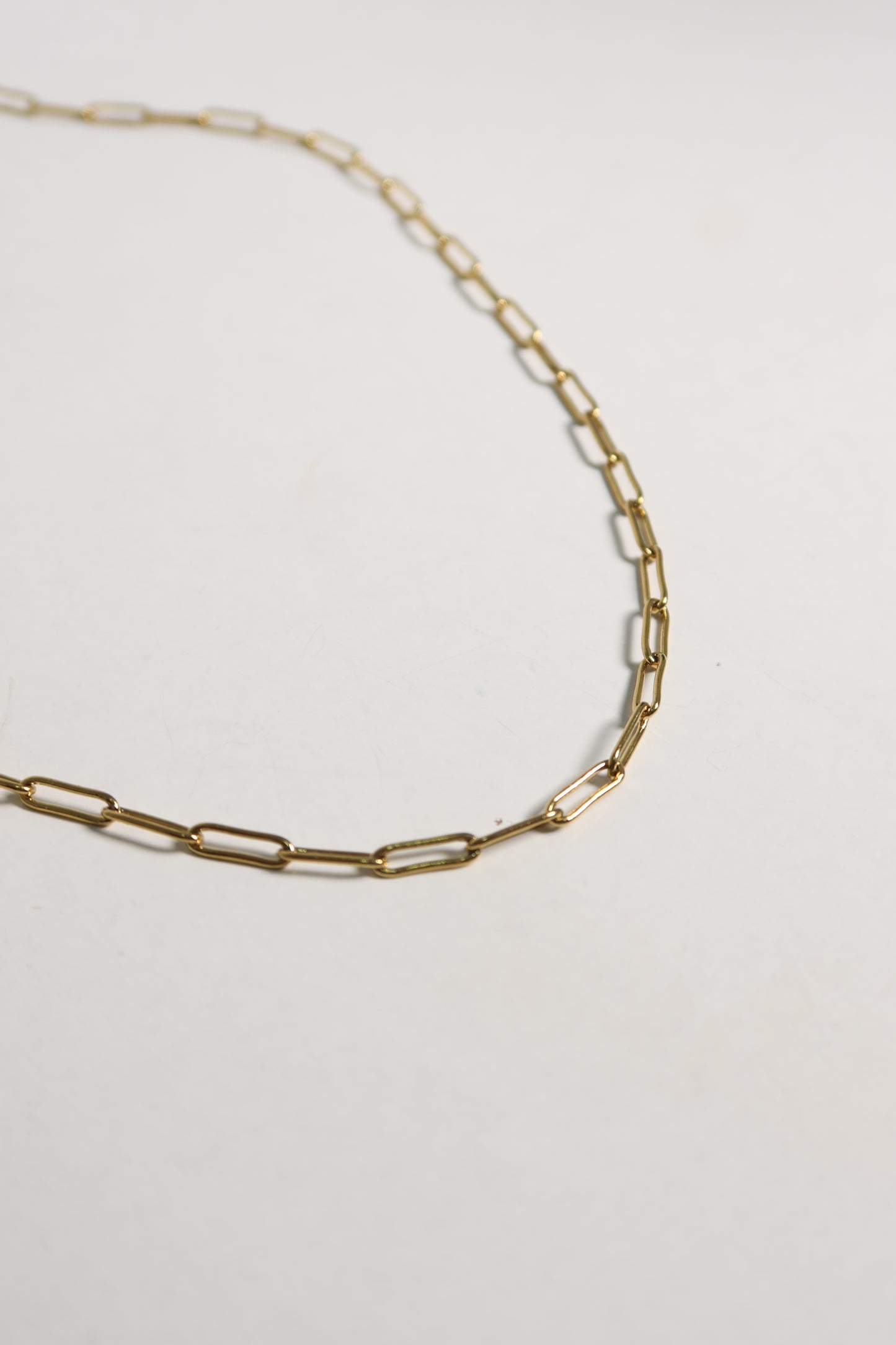 Colar Locked de Aço Inoxidável Dourado