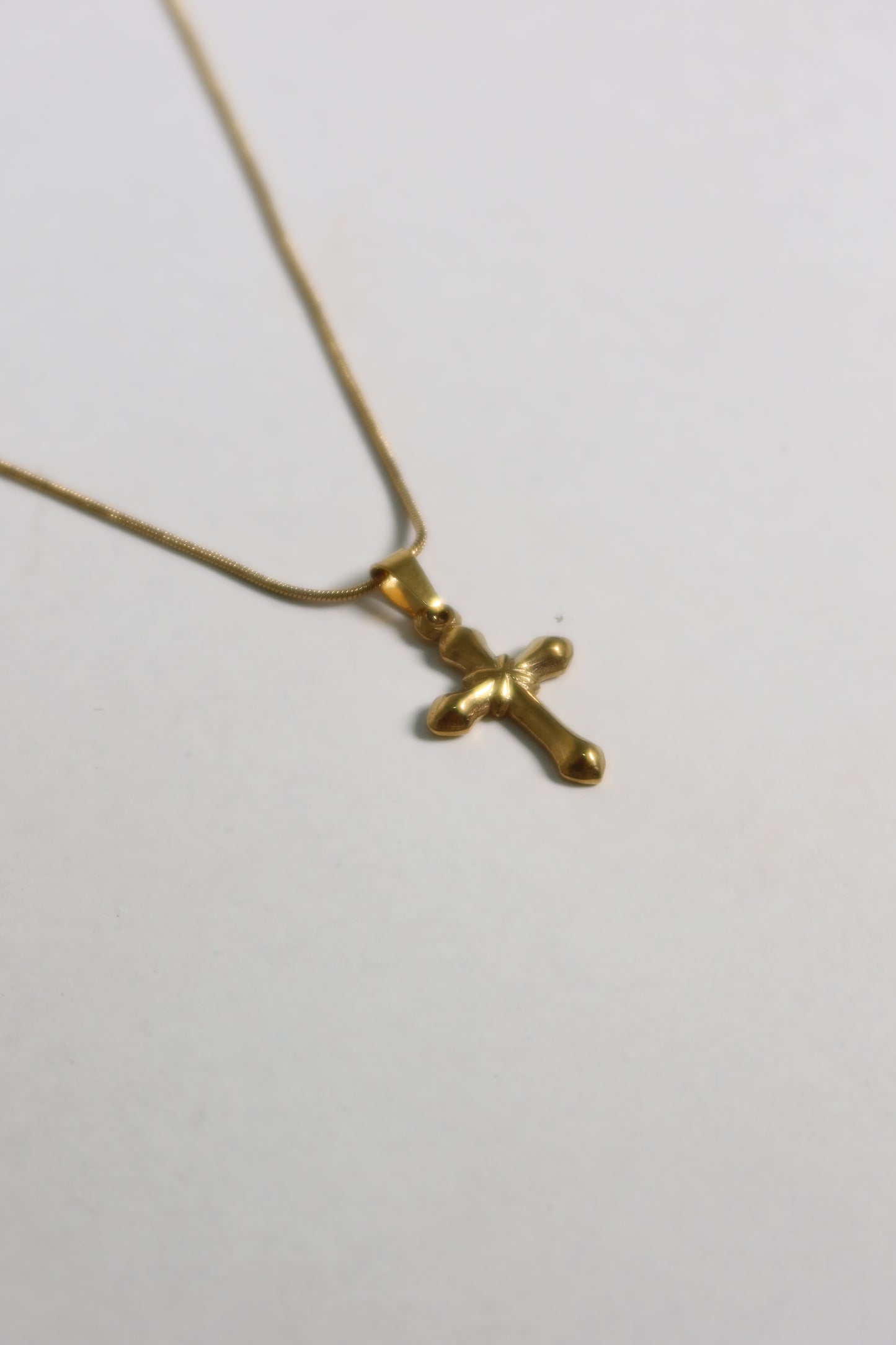 Colar Straight em Aço inoxidável Dourado