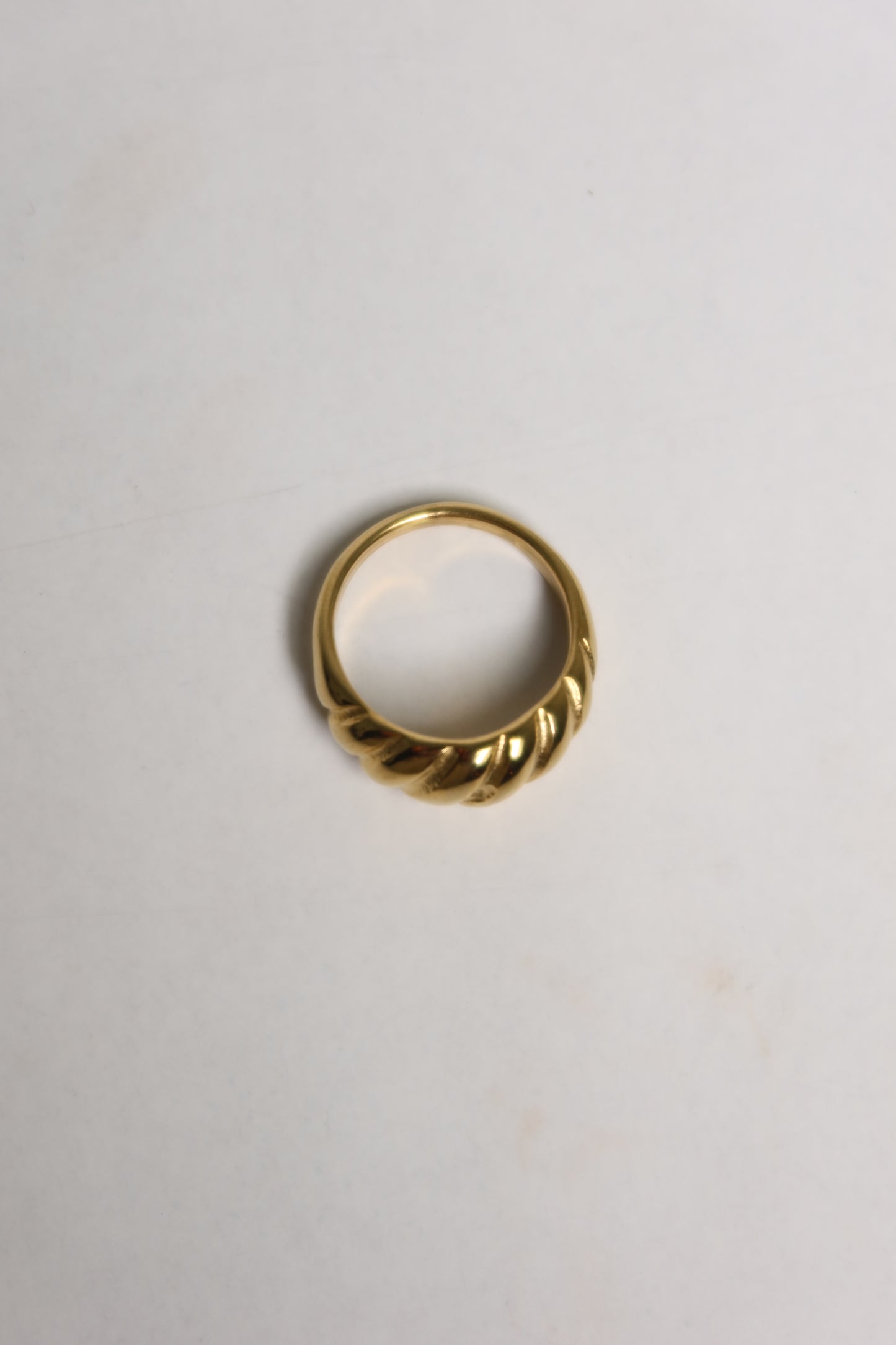 Anel Noir Dourado