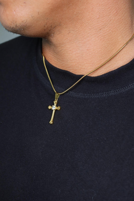Colar Cruz Zircônia de Aço Inoxidável Dourado