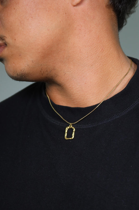 Colar Forms de Aço Inoxidável Dourado