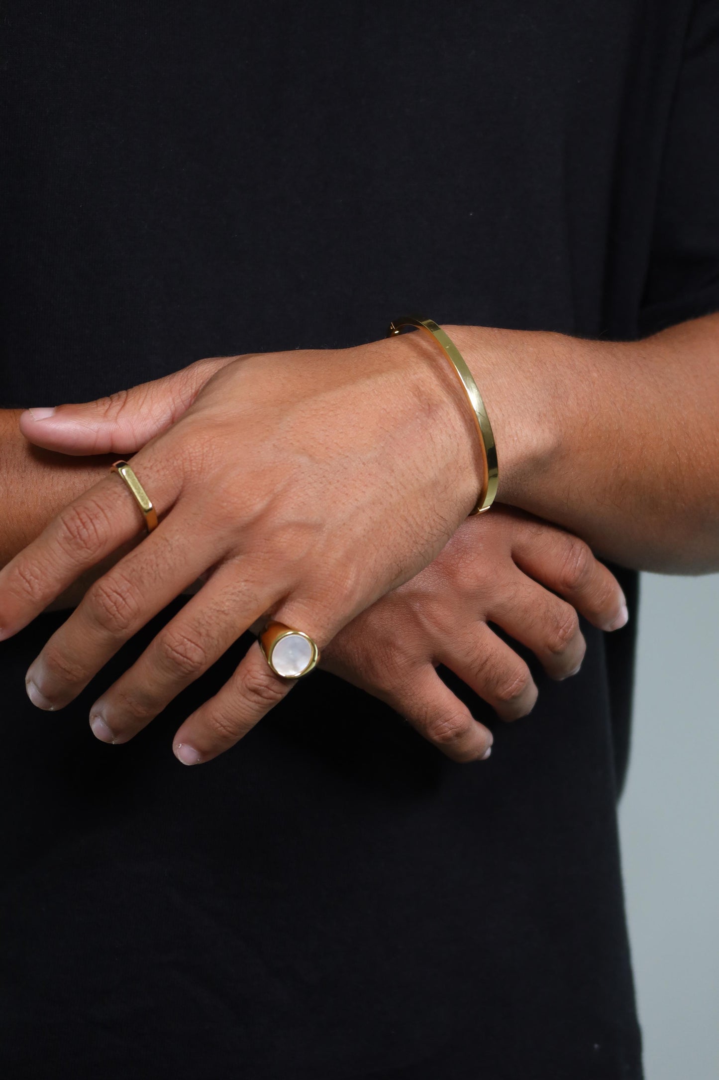 Bracelete Slim de Aço Inoxidável Dourado